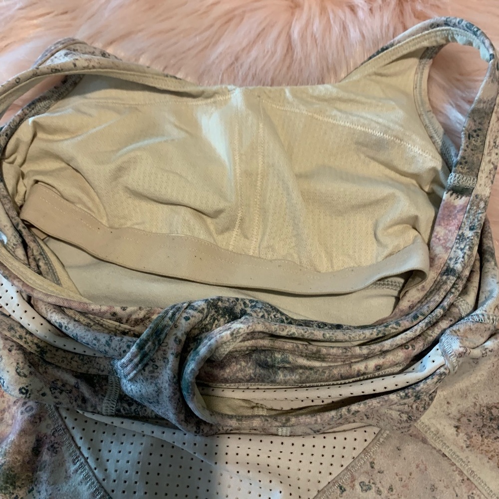 Lululemon multicolored Razorback tank - Picture 4 of 8